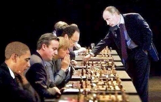 putin-chess-vs-eu-usa-529x336.jpg