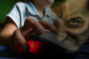 1182958165_predator1