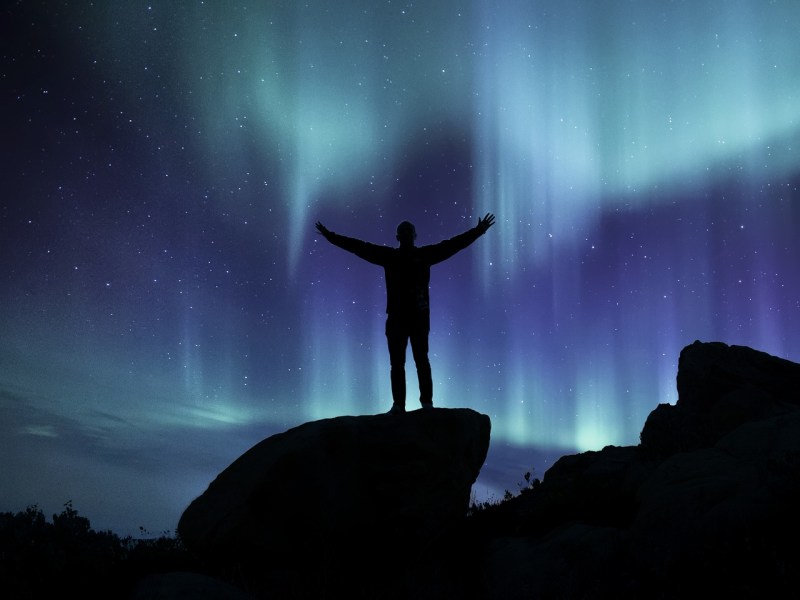 northern-lights-2122087_1280